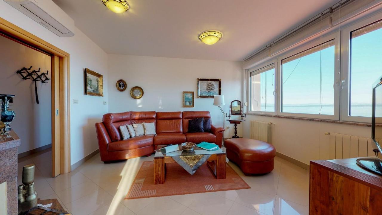 Villa Luppo Ičići Eksteriør bilde