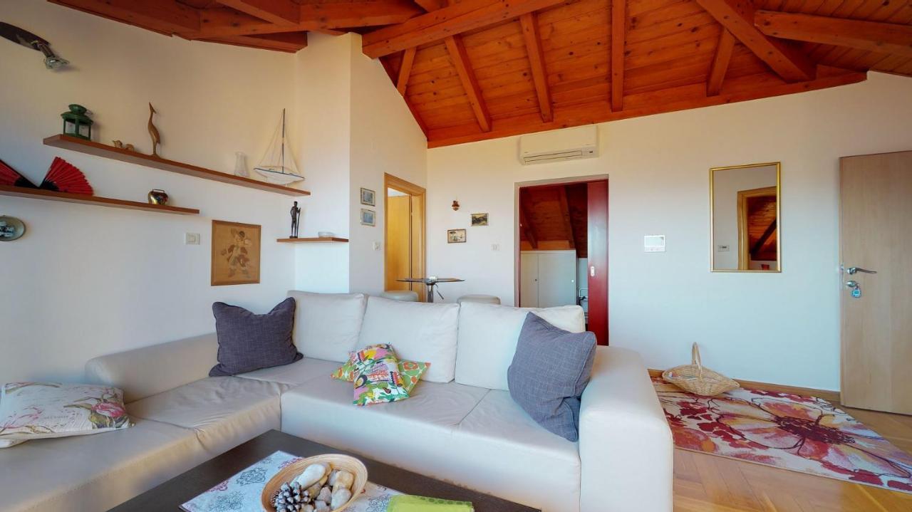 Villa Luppo Ičići Eksteriør bilde